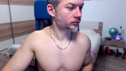 Snapshot of robbyshawz chatting on 02-05-25, 08:32 robbyshawz online show from 02-05-25, 08:32