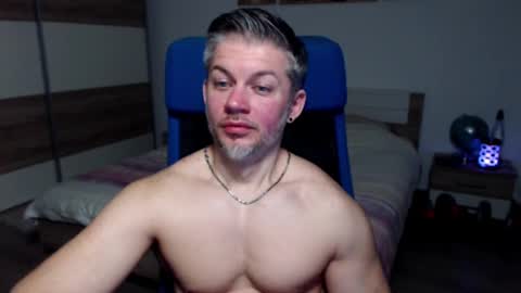 Snapshot of robbyshawz chatting on 02-06-25, 06:08 robbyshawz online show from 02-06-25, 06:08