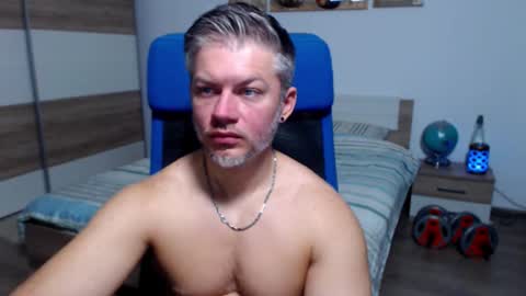 Snapshot of robbyshawz chatting on 09-12-25, 06:02 robbyshawz online show from 09-12-25, 06:02
