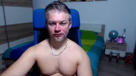 Snapshot of robbyshawz chatting on 10-20-25, 04:24 robbyshawz online show from 10-20-25, 04:24