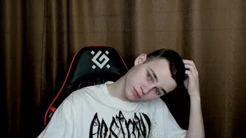 Snapshot of robert10211 chatting on 01-17-25, 06:44 robert10211 online show from 01-17-25, 06:44