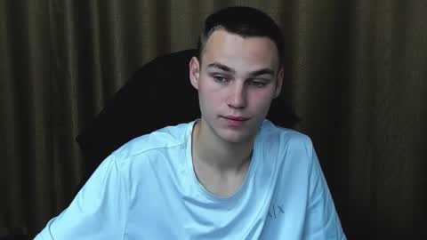 Snapshot of robert10211 chatting on 09-08-25, 08:08 robert10211 online show from 09-08-25, 08:08