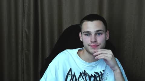 Snapshot of robert10211 chatting on 09-15-25, 07:14 robert10211 online show from 09-15-25, 07:14