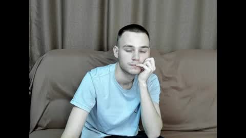 Snapshot of robert10211 chatting on 10-30-25, 08:27 robert10211 online show from 10-30-25, 08:27