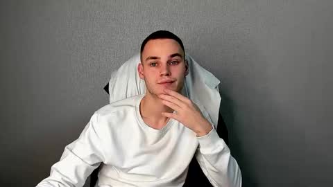 Snapshot of robert10211 chatting on 12-01-25, 06:24 robert10211 online show from 12-01-25, 06:24