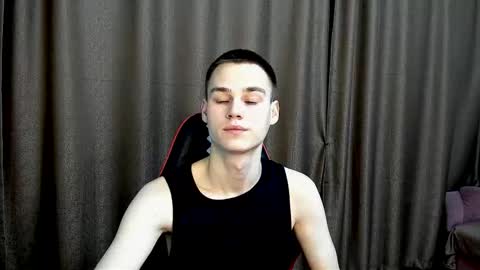 Snapshot of robert10211 chatting on 12-15-25, 02:49 robert10211 online show from 12-15-25, 02:49