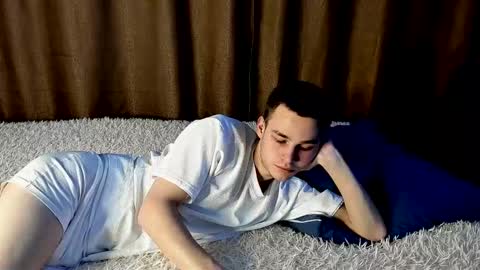 Snapshot of robert10211 chatting on 03-02-26, 03:30 robert10211 online show from 03-02-26, 03:30