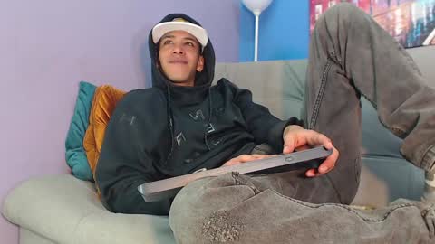 Snapshot of robert_kingg chatting on 12-22-24, 03:44 robert_kingg online show from 12-22-24, 03:44