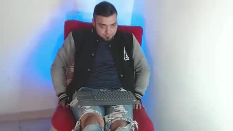 Stiven - online show from 01-10-25, 05:15