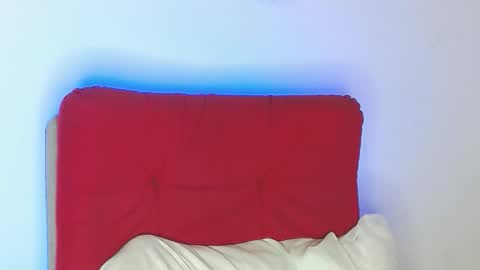 Stiven - online show from 04-25-26, 01:41