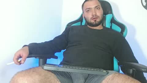 Snapshot of robert_leroy chatting on 07-05-26, 04:19 Stiven - online show from 07-05-26, 04:19
