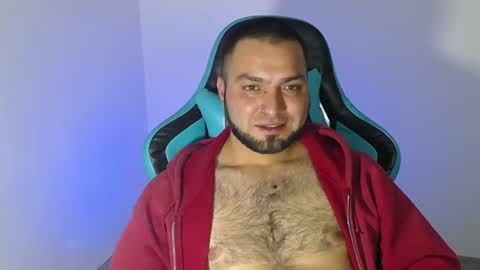 Snapshot of robert_leroy chatting on 07-12-26, 10:45 Stiven - online show from 07-12-26, 10:45