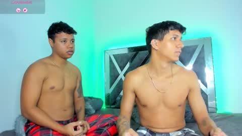 Snapshot of robertmiller21 chatting on 02-17-26, 12:40 Robert Miller And Mael Thompson online show from 02-17-26, 12:40