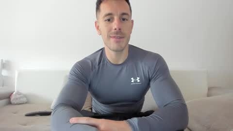 roberto4ever online show from 03-25-26, 10:54