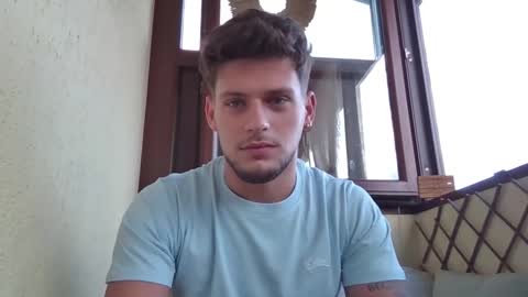 Roberto online show from 09-20-25, 05:08