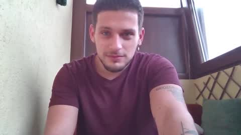 Snapshot of roberto_twink1 chatting on 11-19-25, 07:52 Roberto online show from 11-19-25, 07:52