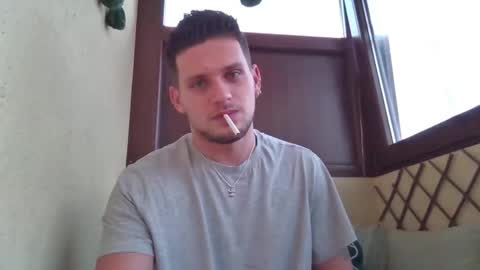 Snapshot of roberto_twink1 chatting on 12-02-25, 05:46 Roberto online show from 12-02-25, 05:46