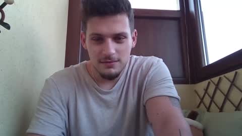 Snapshot of roberto_twink1 chatting on 01-13-26, 09:36 Roberto online show from 01-13-26, 09:36