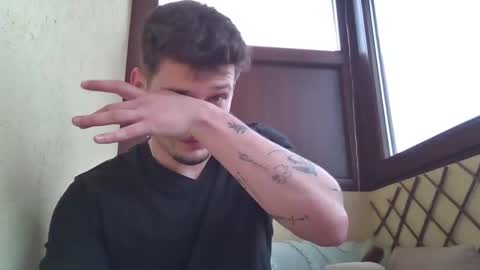 Snapshot of roberto_twink1 chatting on 02-17-26, 07:16 Roberto online show from 02-17-26, 07:16