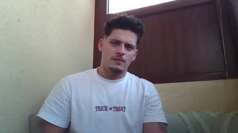 Snapshot of roberto_twink1 chatting on 02-27-26, 12:49 Roberto online show from 02-27-26, 12:49