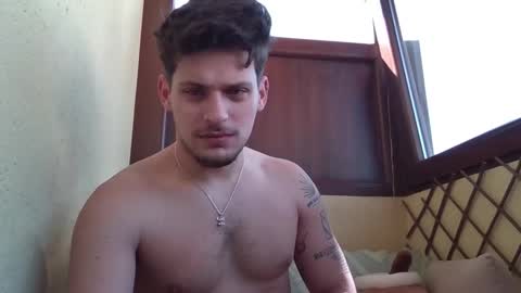 Snapshot of roberto_twink1 chatting on 03-13-26, 11:17 Roberto online show from 03-13-26, 11:17