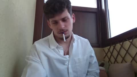 Snapshot of roberto_twink1 chatting on 03-15-26, 09:59 Roberto online show from 03-15-26, 09:59