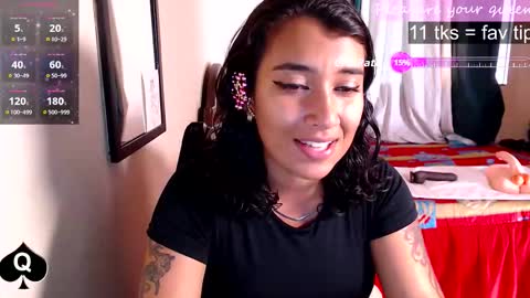 Snapshot of robin_h00t chatting on 11-26-25, 06:20 Ivanna and Robin online show from 11-26-25, 06:20