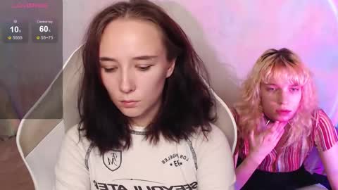 Snapshot of robin_yours chatting on 09-18-25, 12:18 Robin your online show from 09-18-25, 12:18