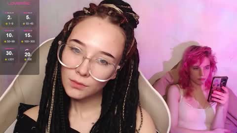 Snapshot of robin_yours chatting on 11-16-25, 02:00 Robin your online show from 11-16-25, 02:00