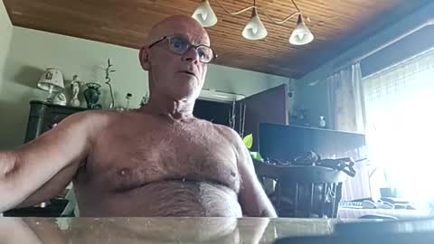 robke1966 online show from 06-11-26, 06:22