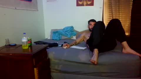Snapshot of robnster99 chatting on 05-20-26, 07:53 robnster99 online show from 05-20-26, 07:53