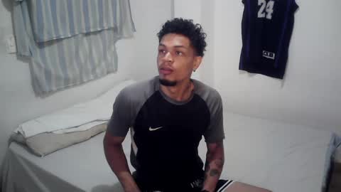 Snapshot of rocco99xx chatting on 10-06-25, 12:24 Rocco online show from 10-06-25, 12:24