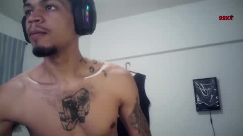 Snapshot of rocco99xx chatting on 11-22-25, 01:10 Rocco online show from 11-22-25, 01:10