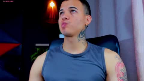 rocco_santos online show from 05-04-26, 06:04