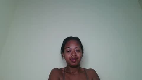 rochellinah online show from 05-04-26, 01:45