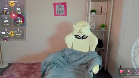 Snapshot of rockett_bunny chatting on 09-09-25, 01:05 Rockett online show from 09-09-25, 01:05