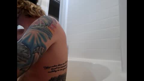 rockhardsurfers online show from 01-01-25, 02:09