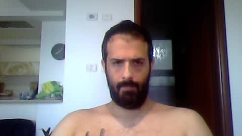 Snapshot of rockistman1 chatting on 01-28-25, 06:05 rockistman1 online show from 01-28-25, 06:05