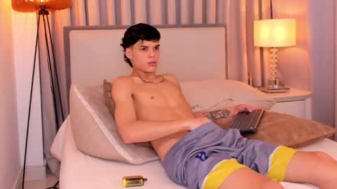 RockyWood20CM online show from 10-03-25, 07:44