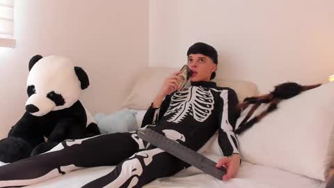 RockyWood20CM online show from 10-12-25, 09:47