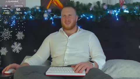 Snapshot of roddy_riss chatting on 12-24-24, 02:01 Roddy online show from 12-24-24, 02:01