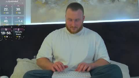 Snapshot of roddy_riss chatting on 01-26-25, 01:47 Roddy online show from 01-26-25, 01:47