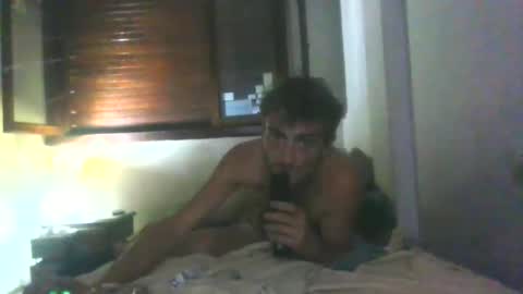 Snapshot of rodrigomolero1982 chatting on 02-26-26, 02:32 rodrigomolero1982 online show from 02-26-26, 02:32