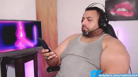 Snapshot of rodrixxx54 chatting on 02-04-25, 08:06 rodrixxx54 online show from 02-04-25, 08:06