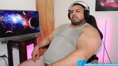 Snapshot of rodrixxx54 chatting on 02-11-25, 11:54 rodrixxx54 online show from 02-11-25, 11:54