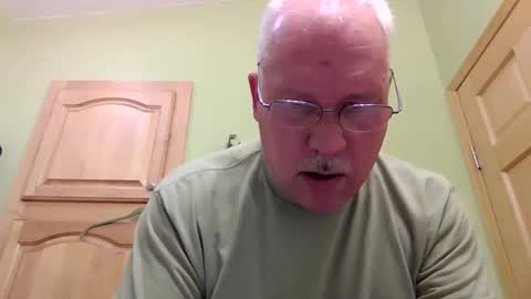 Snapshot of rodstud641 chatting on 01-08-25, 12:38 rodstud641 online show from 01-08-25, 12:38