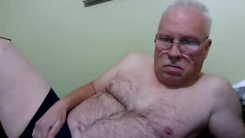 Snapshot of rodstud641 chatting on 01-10-25, 11:29 rodstud641 online show from 01-10-25, 11:29