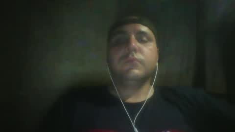 Snapshot of roger3600 chatting on 10-08-25, 11:24 Roger online show from 10-08-25, 11:24