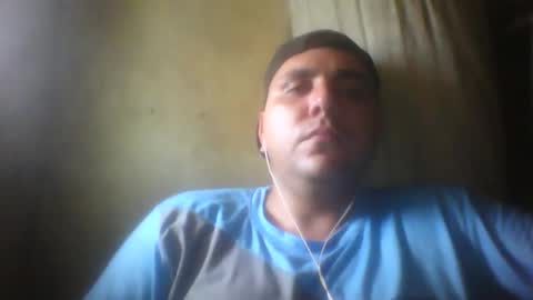 Snapshot of roger3600 chatting on 10-25-25, 06:57 Roger online show from 10-25-25, 06:57