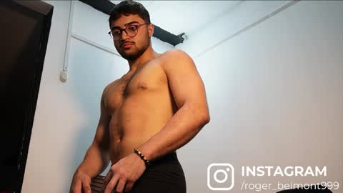 Snapshot of roger_belmont chatting on 11-14-25, 04:33 Roger Belmont online show from 11-14-25, 04:33